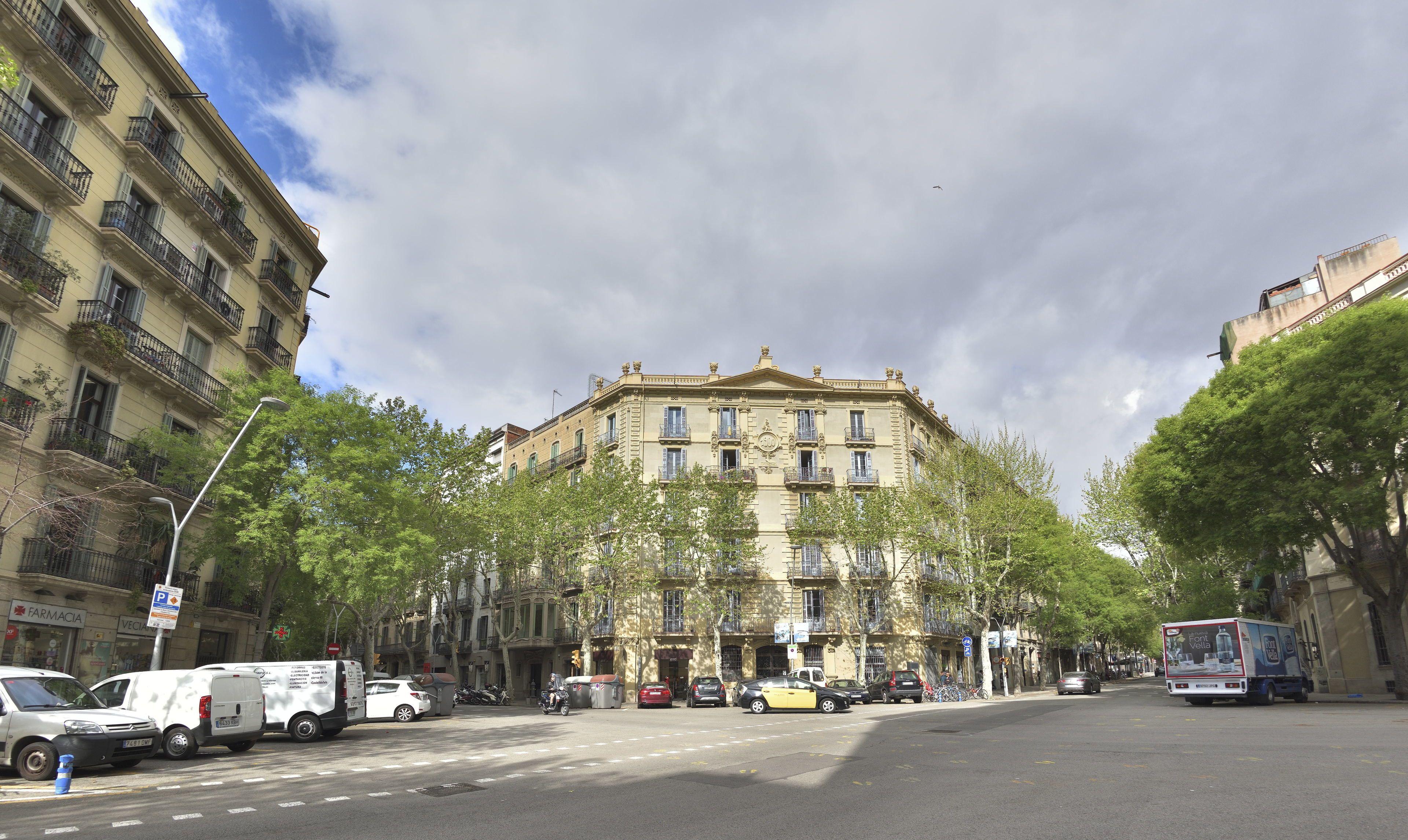 Hostal Girona — Photos 2